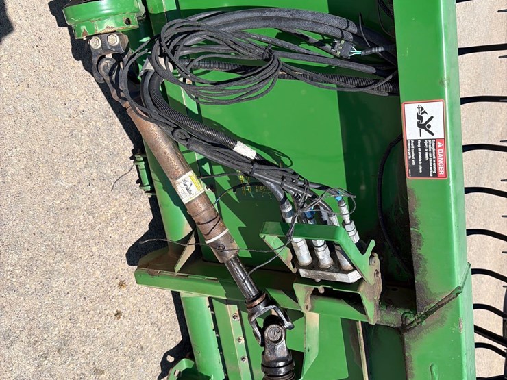 john-deere-630f-image-29
