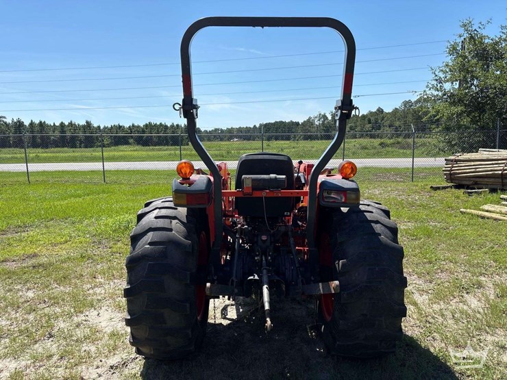 2021-kubota-l4701d-image-40
