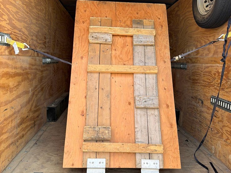 2018-diamond-100”-x-24ft-bumper-hitch-enclosed-trailer-image-29
