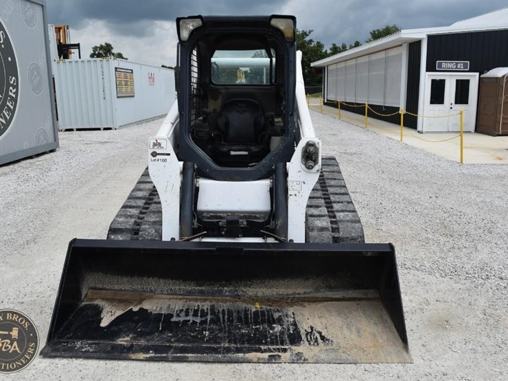 2016-bobcat-t740-image-8
