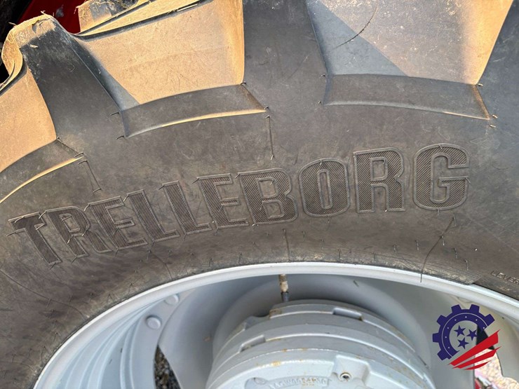 2023-massey-ferguson-5711-image-16