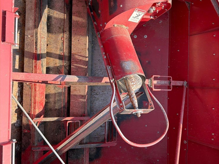 2005-case-ih-2377-image-86