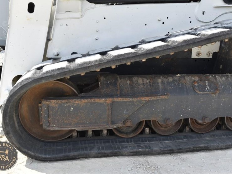 2016-bobcat-t740-image-20