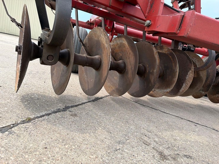 case-ih-3900-image-17