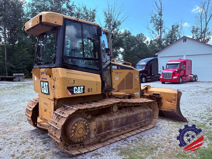 2009-caterpillar-d5k-xl-image-5