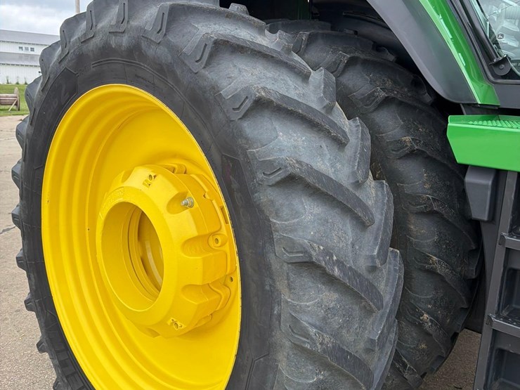 2022-john-deere-8r-280-image-36