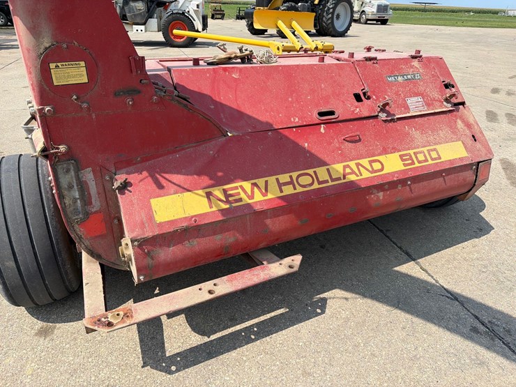 new-holland-900-image-23