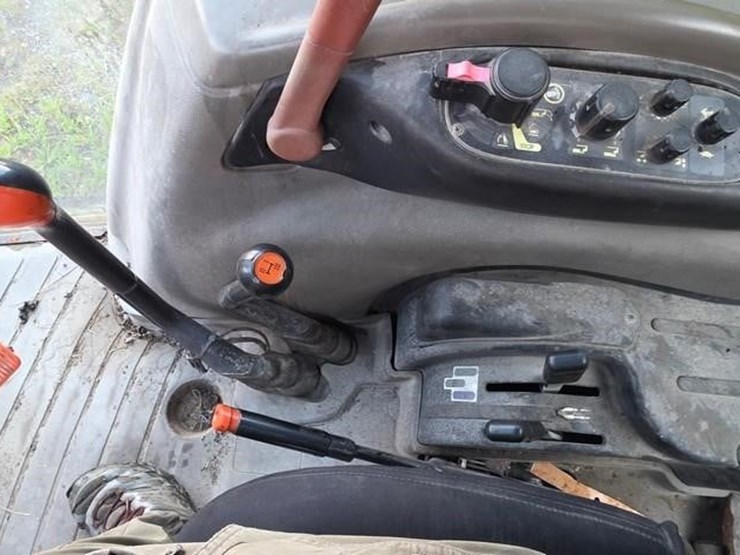 case-ih-jx100u-image-54