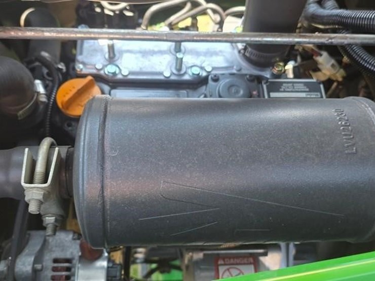 john-deere-1025r-image-26