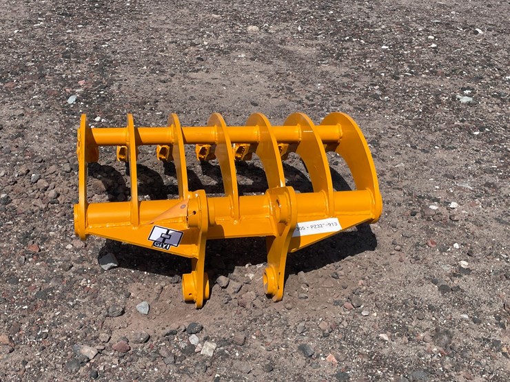 2026-caterpillar-305-image-5