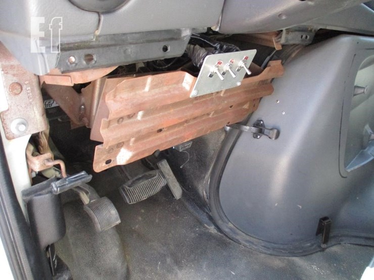 2006-ford-e450-image-10