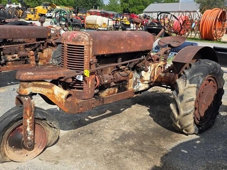 silver-king-tractor-(not-running)-106-image-2