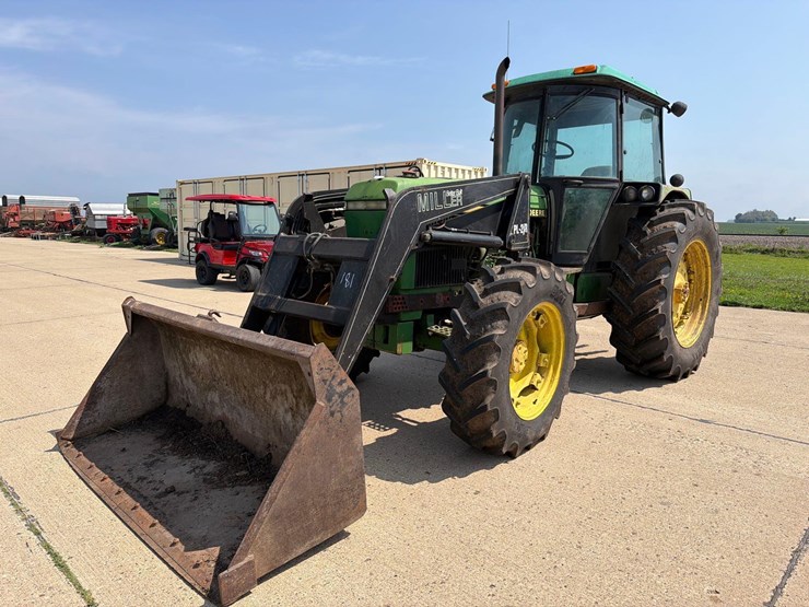 john-deere-3155-image-46