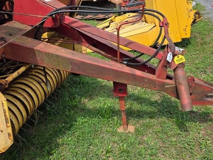 new-holland-846-image-17