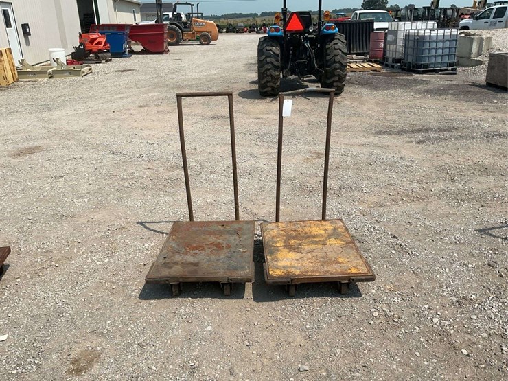 4-wheel-metal-carts-with-handle-image-1