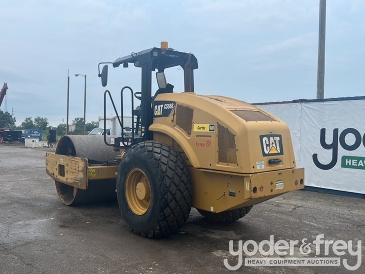 2016-caterpillar-cs56b-image-3