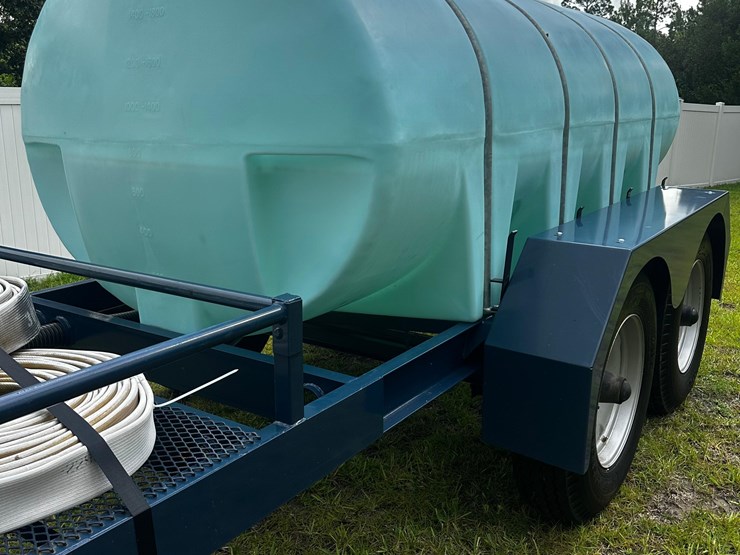 pristine-ag-spray-tanker-trailer-with-1610-gallon-tank-and-as300-pump-image-29