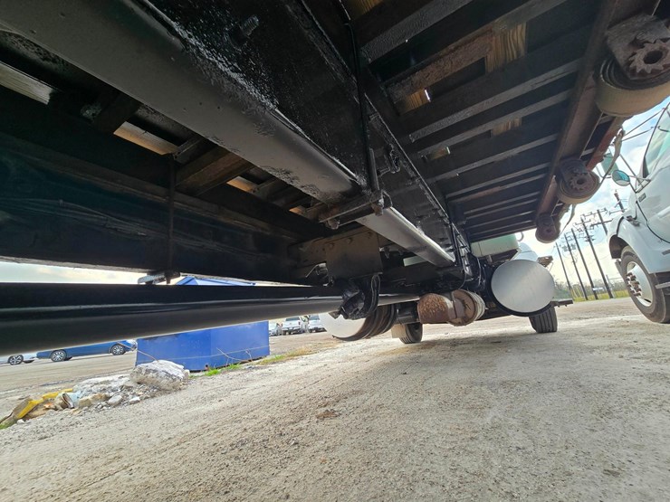 2010-kenworth-t370-image-57