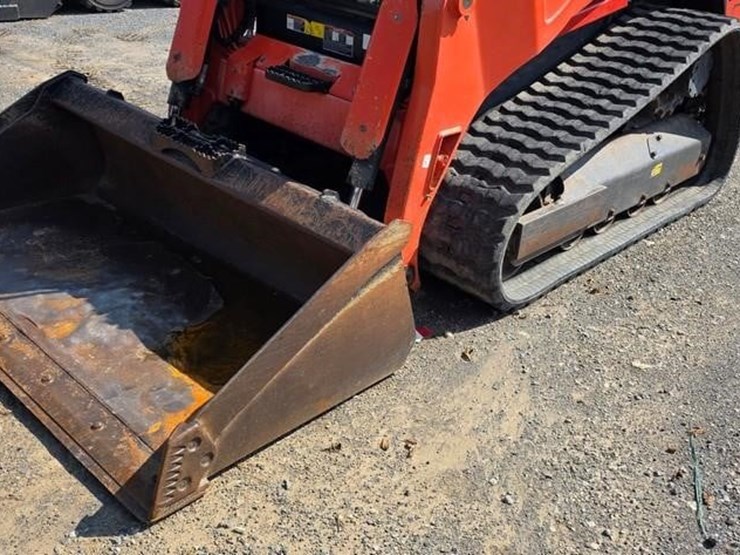 kubota-svl75-2-image-6