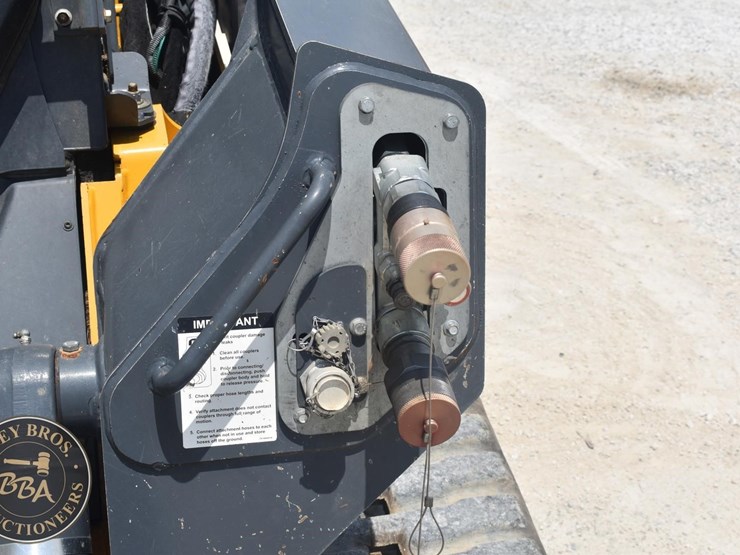 2024-deere-333g-image-48