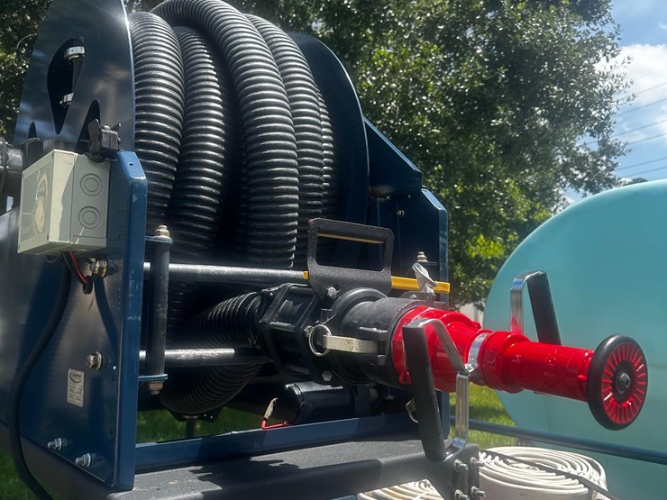 pristine-ag-spray-tanker-trailer-with-1610-gallon-tank-and-as300-pump-image-9