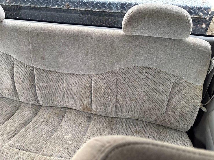 1999-chevrolet-k2500-image-37