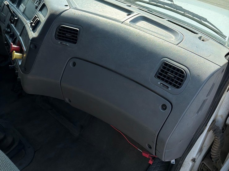 2000-cat-c7-image-29