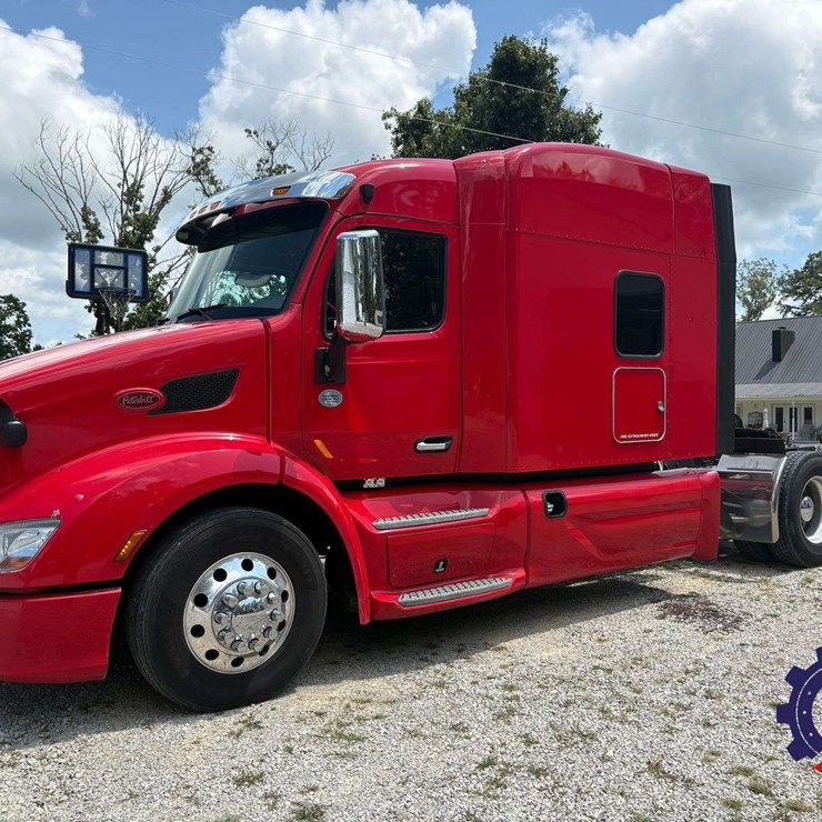 2020 PETERBILT 579