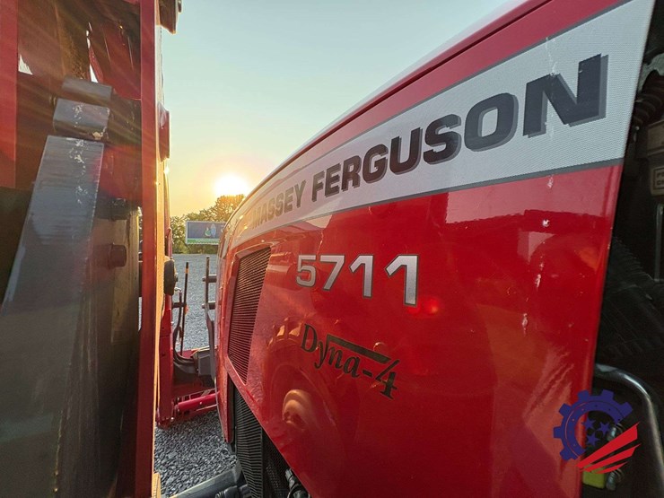 2023-massey-ferguson-5711-image-49