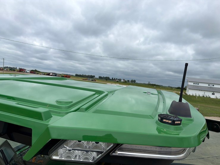 2022-john-deere-8r-280-image-72