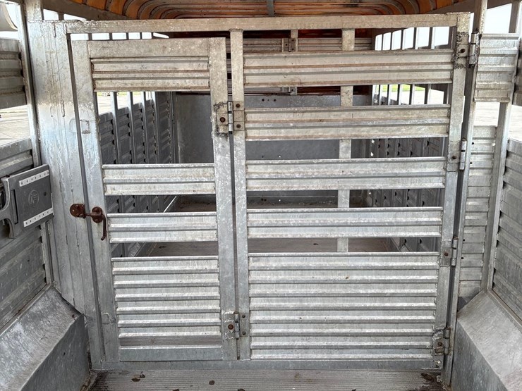 1989-kiefer-built-7ft-x-22ft-aluminum-gooseneck-livestock-trailer-image-40
