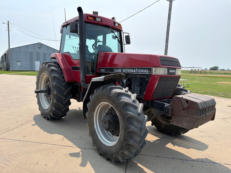 case-ih-7140-image-3