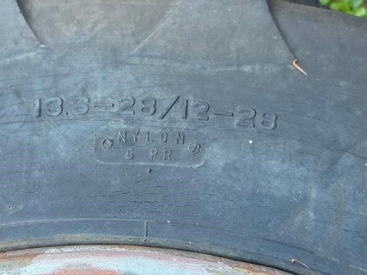 2-13.6-28/12-28-tractor-tires-&-rims-image-5