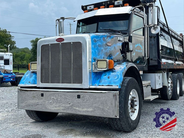 2008-peterbilt-365-image-17