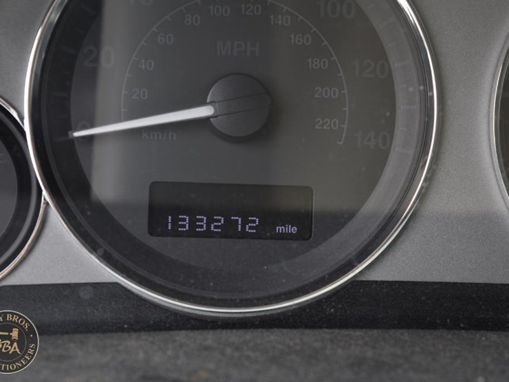 2009-jeep-grand-cherokee-limited-image-18
