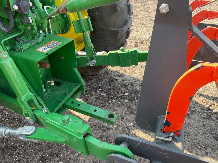 2022-john-deere-5055e-image-22