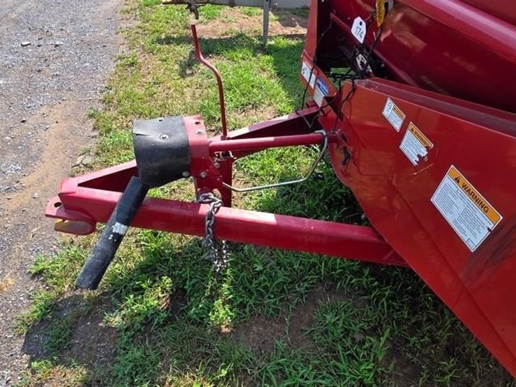 2019-new-holland-165-image-27