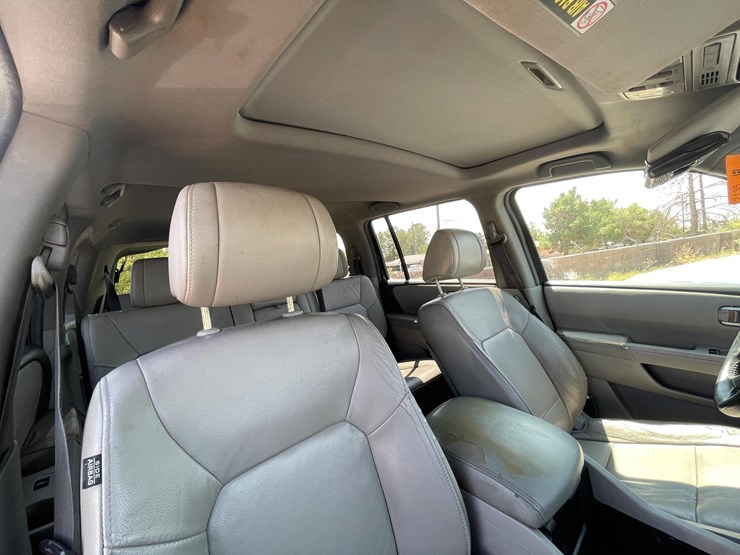 2010-honda-pilot-image-56