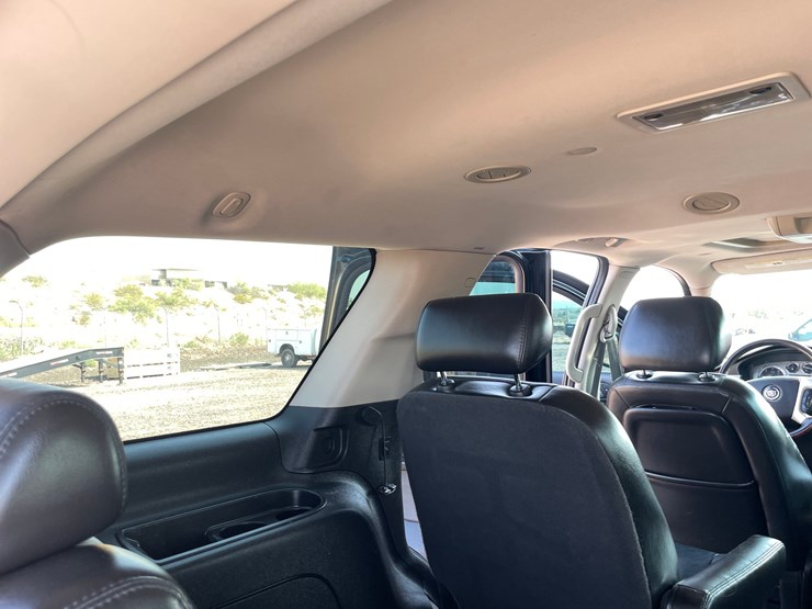2009-cadillac-escalade-image-91