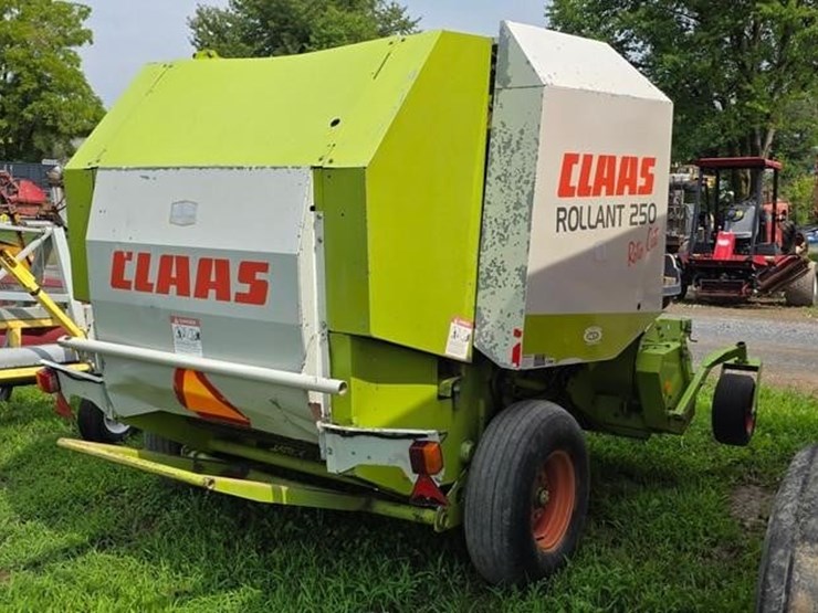 claas-rollant-250rc-image-4