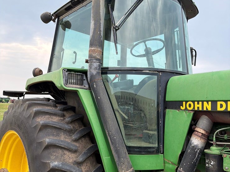 john-deere-4760-image-16