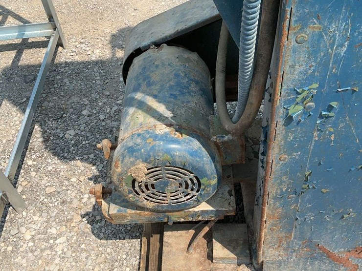 36”-northfield-foundry-&-machine-bandsaw-image-6