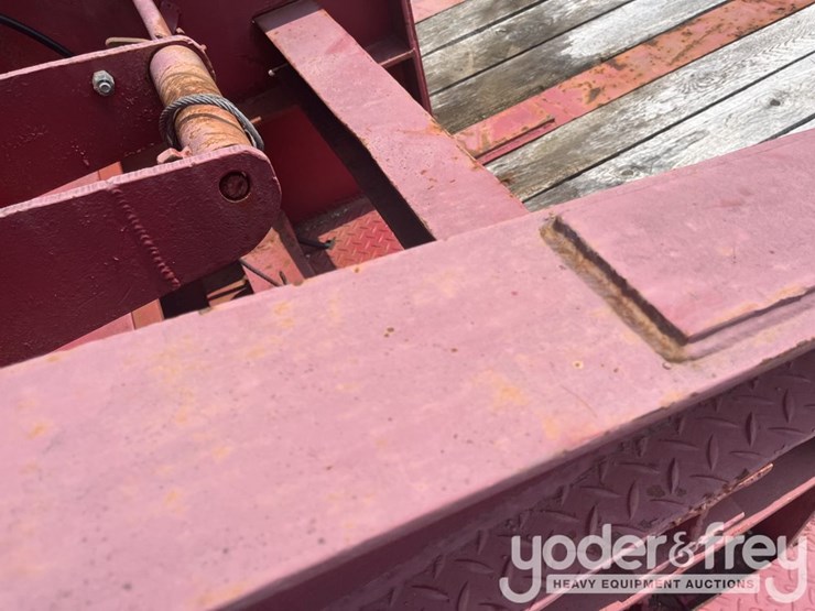 1978-felburn-kingham-tandem-axle-lowboy-trailer,-ramps-image-12