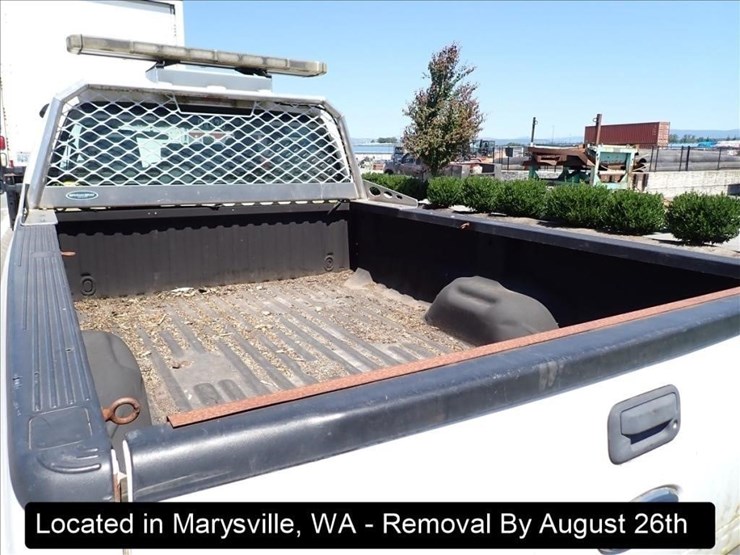 2011-ford-f250-xl-image-25