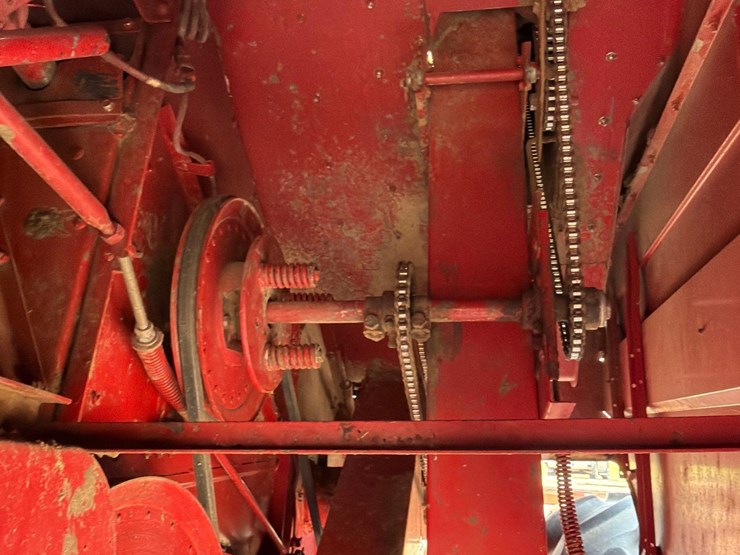 1989-case-ih-1660-image-35