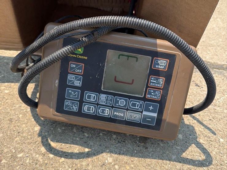 john-deere-582-image-38