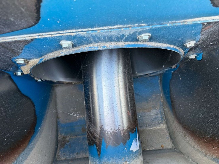 2002-kinze-1050-image-13