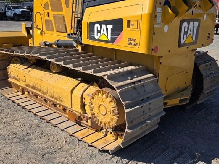 2020-caterpillar-d5k2-lgp-image-25