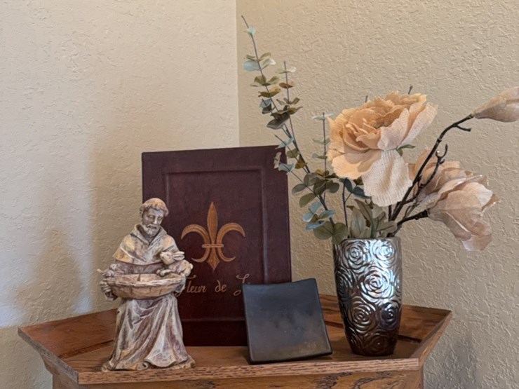 decor-for-top-of-curio-cabinet-image-1