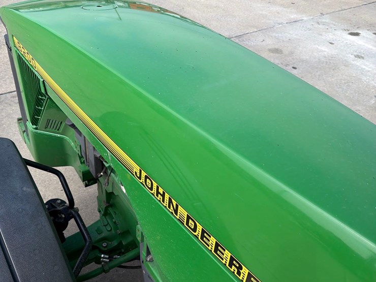 john-deere-8200-image-61